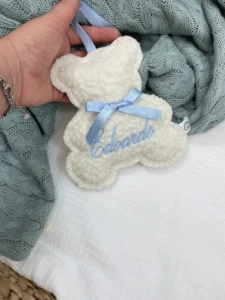 Pendente culla orsetto ricamato