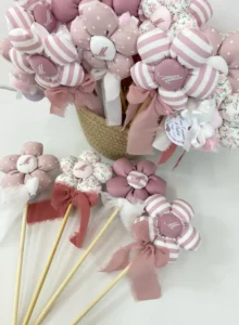 Bomboniera Margherita in tessuto su bacchetta